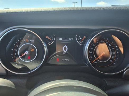 Used 2020 Jeep Gladiator Sport w/ Quick Order Package 24S image 12