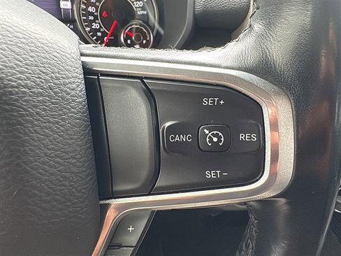 Used 2019 RAM 1500 Laramie AWD/4WD image 22
