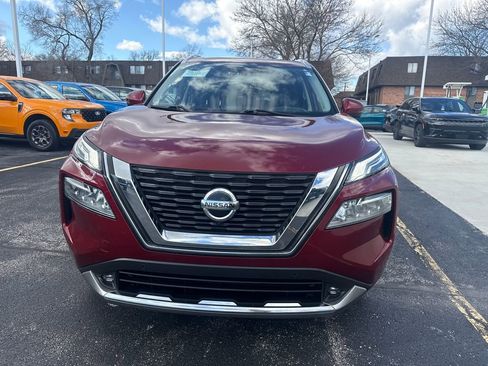 Used 2021 Nissan Rogue Platinum AWD/4WD image 3