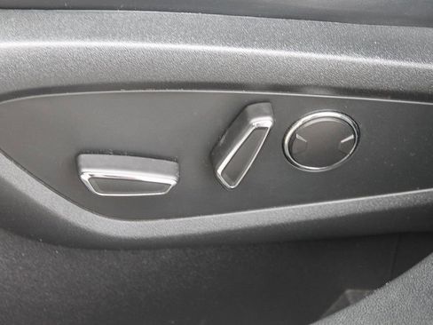 Used 2019 Lincoln Nautilus Select w/ Cargo Utility Package image 27