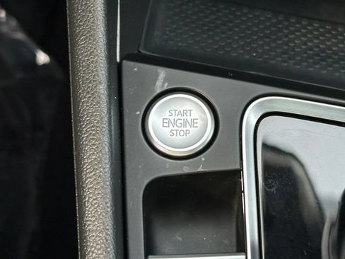 Used 2021 Volkswagen Jetta SEL FWD image 39