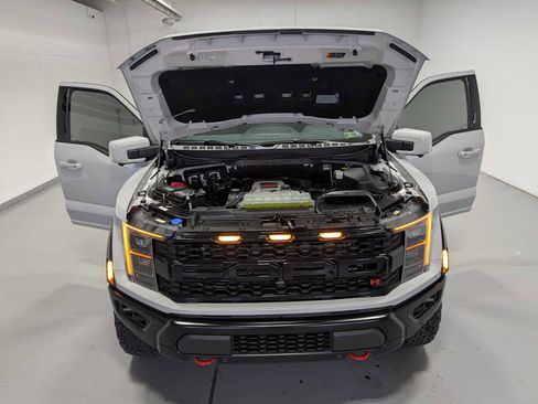 Used 2023 Ford F150 Raptor w/ Equipment Group 802A Raptor R AWD/4WD image 12