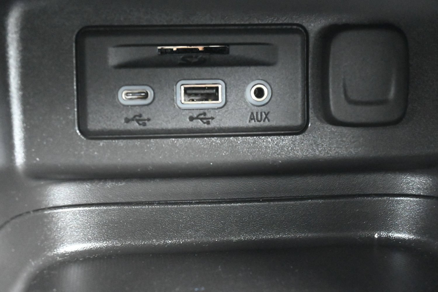 Used 2024 Chevrolet Equinox LT AWD/4WD image 30