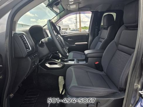 Certified 2024 Nissan Frontier SV w/ Technology Package AWD/4WD image 9