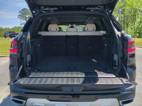 Used 2021 BMW X5 xDrive40i w/ Premium Package image 31