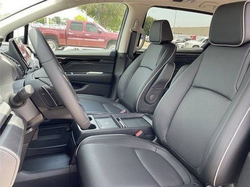 New 2026 Honda Odyssey Touring image 24