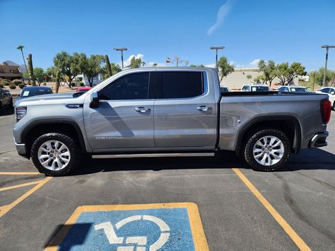 Used 2023 GMC Sierra 1500 Denali w/ Technology Package AWD/4WD image 6