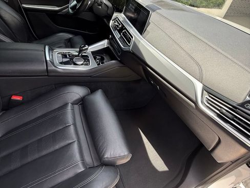 Used 2021 BMW X6 sDrive40i w/ M Sport Package RWD image 10