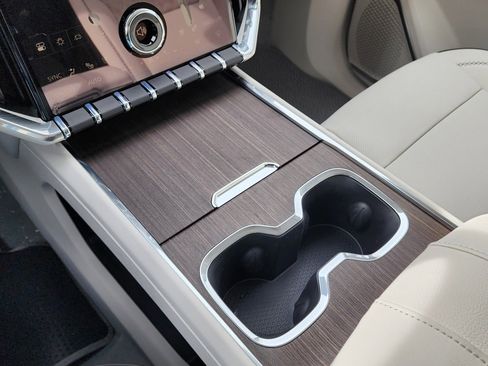 New 2026 GMC Acadia Denali w/ Super Cruise Package image 33