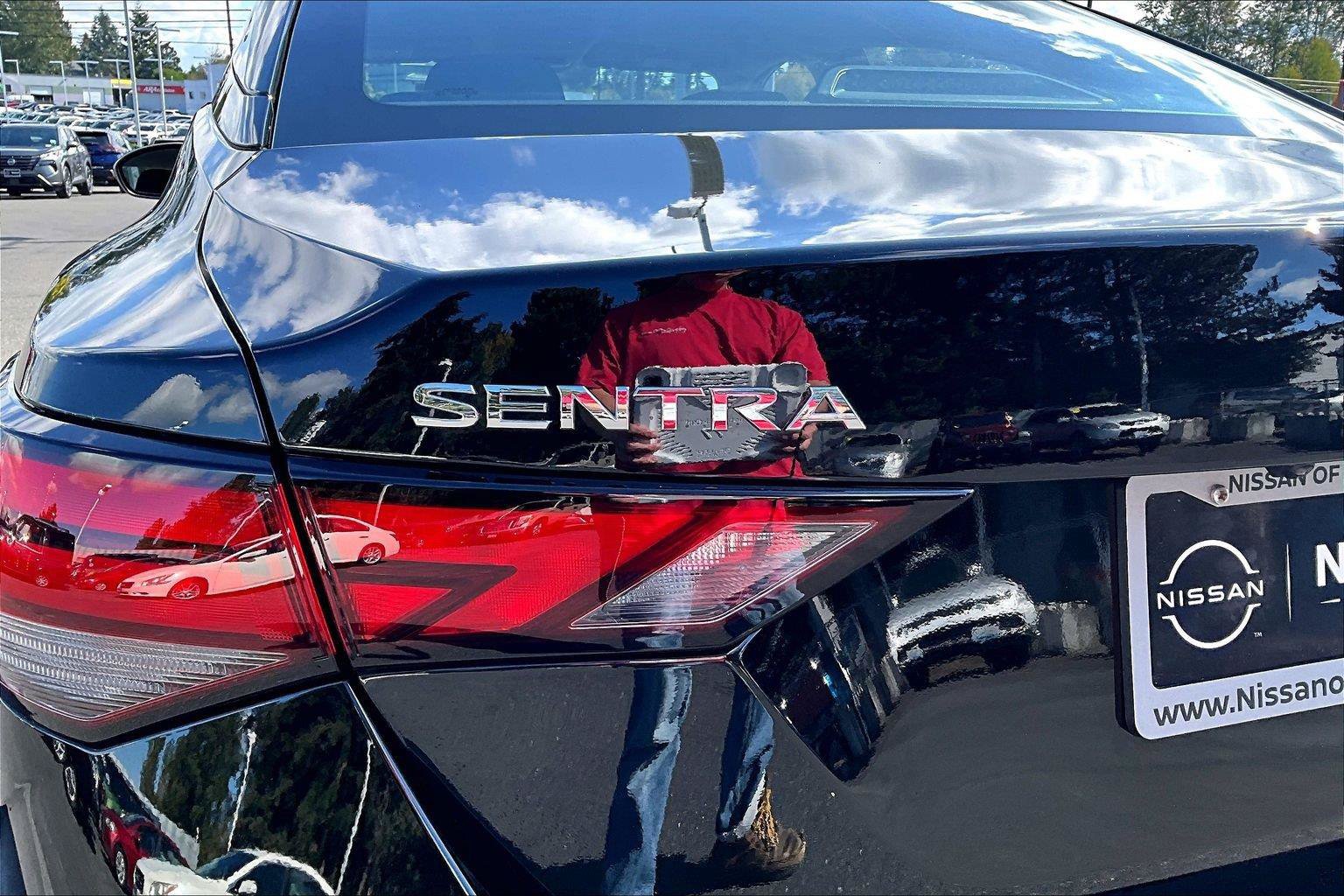 Used 2025 Nissan Sentra S w/ Lighting Package FWD image 24
