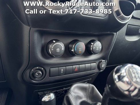 Used 2016 Jeep Wrangler Sport AWD/4WD image 16