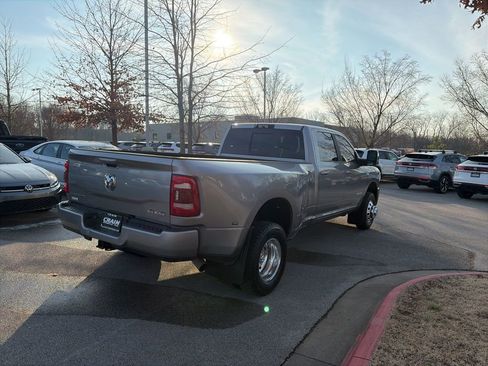 Used 2024 RAM 3500 Laramie AWD/4WD image 7