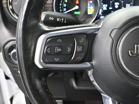 Used 2021 Jeep Wrangler Unlimited Sahara image 28