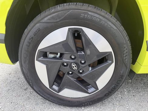 Used 2024 Hyundai Kona SEL FWD image 48