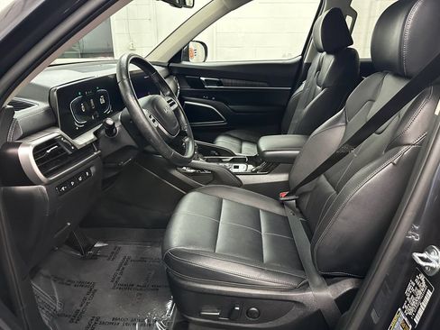 Used 2024 Kia Telluride EX AWD/4WD image 19