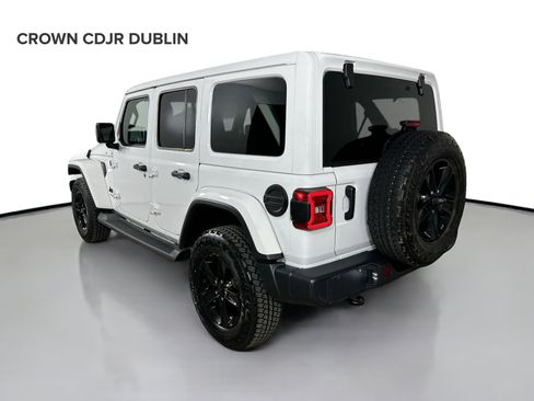 Used 2021 Jeep Wrangler Unlimited Sahara image 7