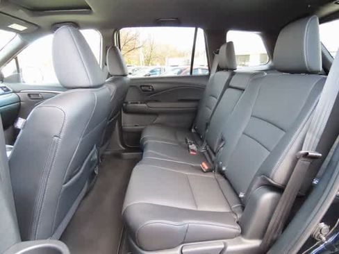 Certified 2023 Honda Passport EX-L image 13
