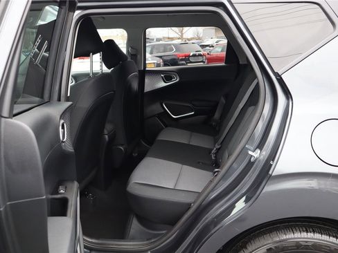 Certified 2023 Kia Soul LX w/ LX Technology Package image 26