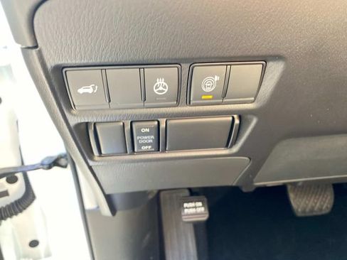 Used 2024 Nissan Armada Platinum w/ Captain's Chairs Package AWD/4WD image 16