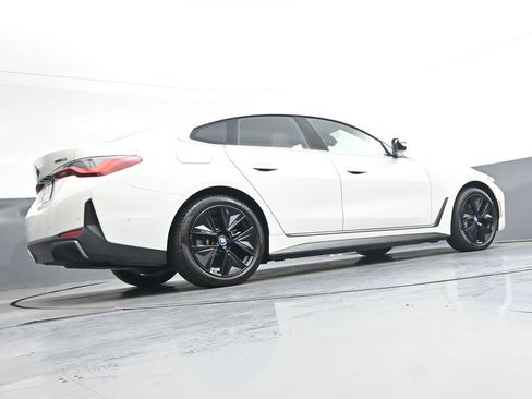 Used 2023 BMW i4 eDrive35 w/ Premium Package RWD image 31