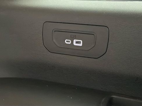 Used 2021 Jeep Grand Cherokee L Limited AWD/4WD image 25