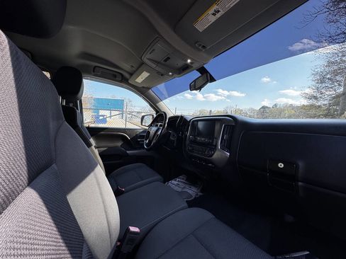 Used 2019 Chevrolet Silverado 1500 LT image 16