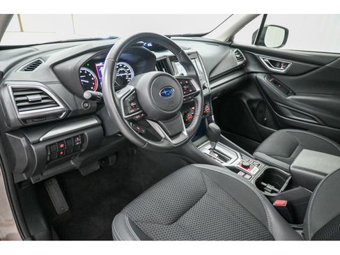 Used 2023 Subaru Forester Premium AWD/4WD image 32