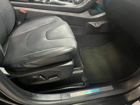 Used 2015 Ford Edge Titanium w/ Equipment Group 301A image 24