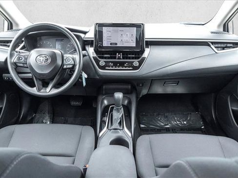 Used 2025 Toyota Corolla LE FWD image 19