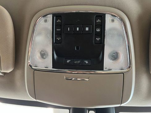 Used 2016 Jeep Grand Cherokee Overland AWD/4WD image 33