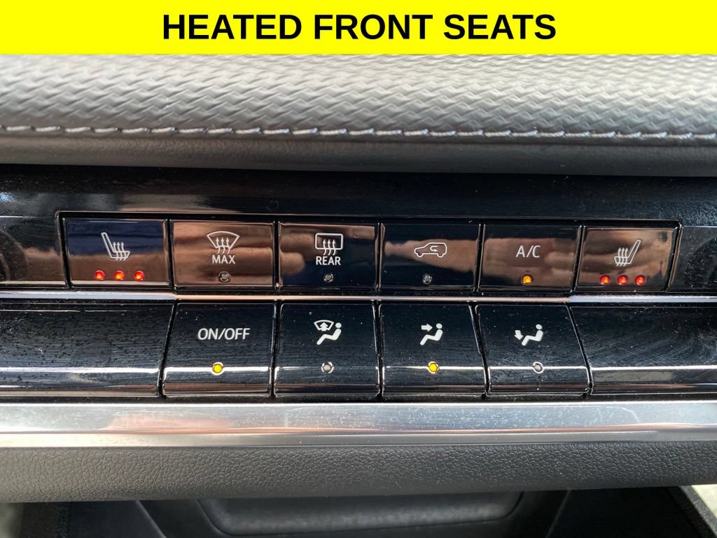Used 2025 Chevrolet Equinox LT FWD image 11