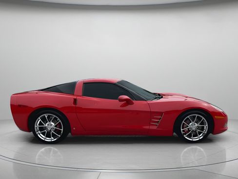 Used 2008 Chevrolet Corvette Coupe image 32