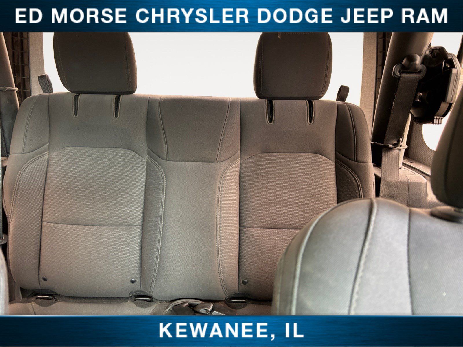 Used 2019 Jeep Wrangler Sport AWD/4WD image 13