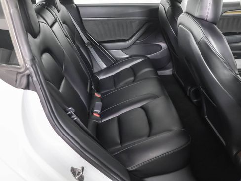 Used 2021 Tesla Model 3 Standard Range Plus image 39