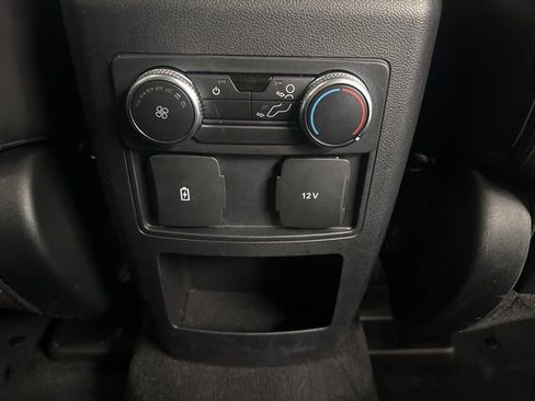 Used 2021 Ford Explorer XLT w/ Equipment Group 202A image 34