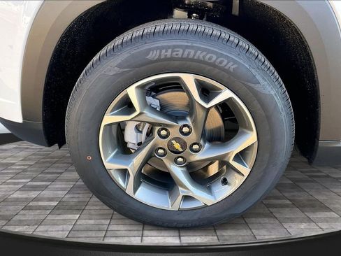 New 2026 Chevrolet Trax LT w/ Driver Confidence Package image 13