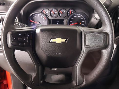 Used 2022 Chevrolet Silverado 1500 Custom image 3