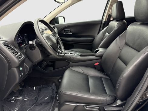 Used 2018 Honda HR-V EX-L image 17