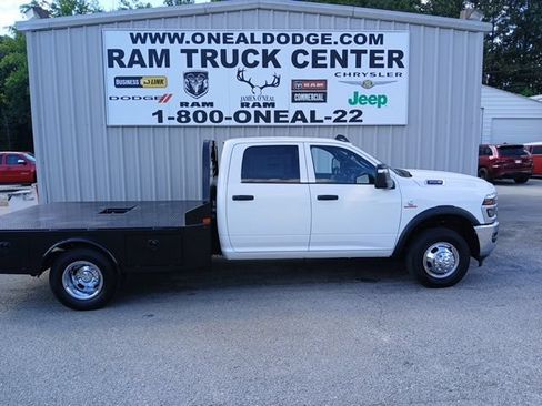 New 2026 RAM 3500 Tradesman AWD/4WD image 2