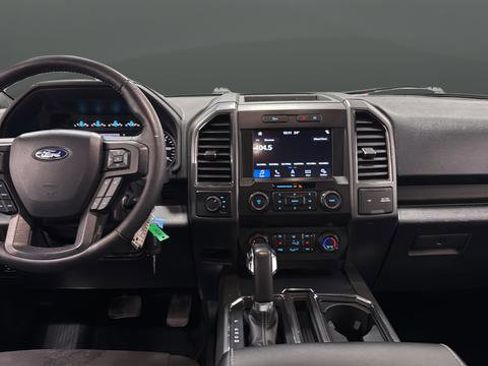 Used 2019 Ford F150 XLT w/ Equipment Group 302A Luxury AWD/4WD image 11