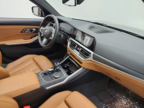 Used 2020 BMW 330i Sedan w/ M Sport Package RWD image 16
