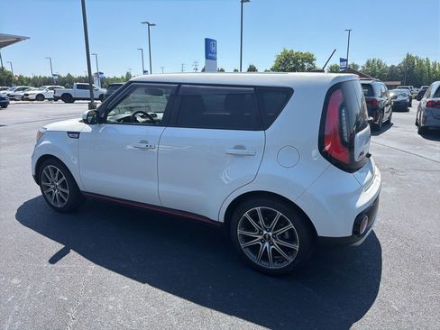 Used 2019 Kia Soul ! w/ Technology Package FWD image 5