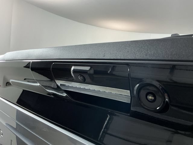 Used 2022 Ford F150 Platinum AWD/4WD image 7