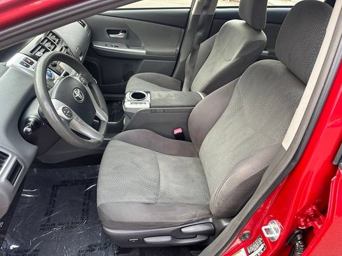 Used 2012 Toyota Prius V Three FWD image 9