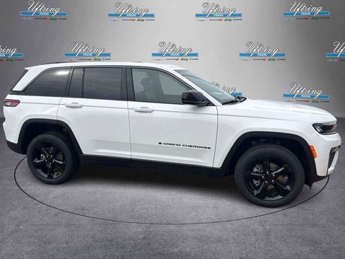 New 2026 Jeep Grand Cherokee Limited w/ Limited Altitude Package AWD/4WD image 2