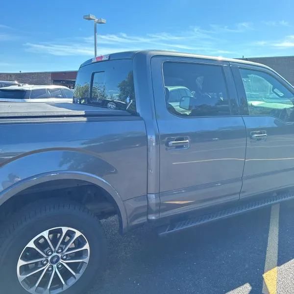 Used 2018 Ford F150 XLT w/ Equipment Group 302A Luxury AWD/4WD image 9