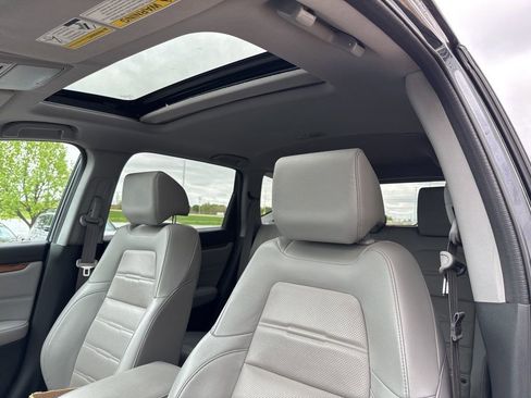 Used 2018 Honda CR-V Touring image 12