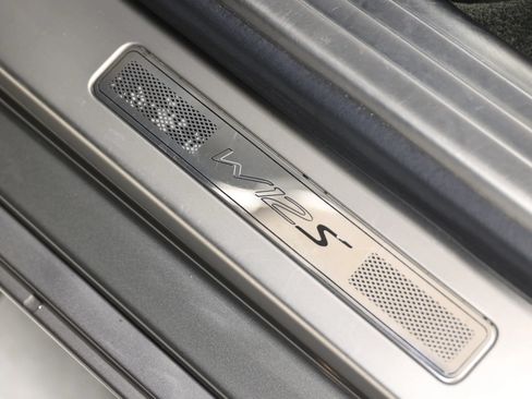 Used 2017 Bentley Flying Spur S W12 AWD/4WD image 49