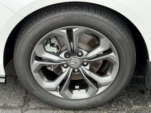 Certified 2025 Honda Accord EX-L image 5