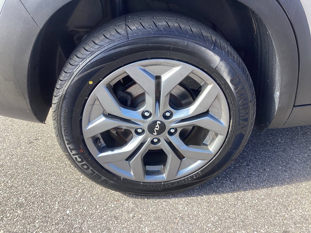 Certified 2024 Kia Seltos LX AWD/4WD image 8